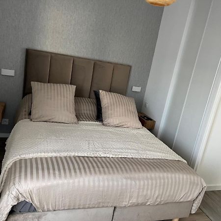 Superbe Appartement Tres Confortable Serris Ngoại thất bức ảnh