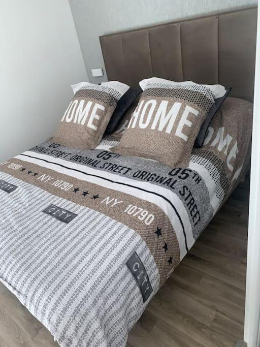 Superbe Appartement Tres Confortable Serris Ngoại thất bức ảnh