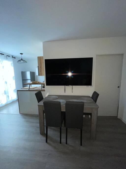 Superbe Appartement Tres Confortable Serris Ngoại thất bức ảnh
