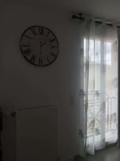 Superbe Appartement Tres Confortable Serris Ngoại thất bức ảnh
