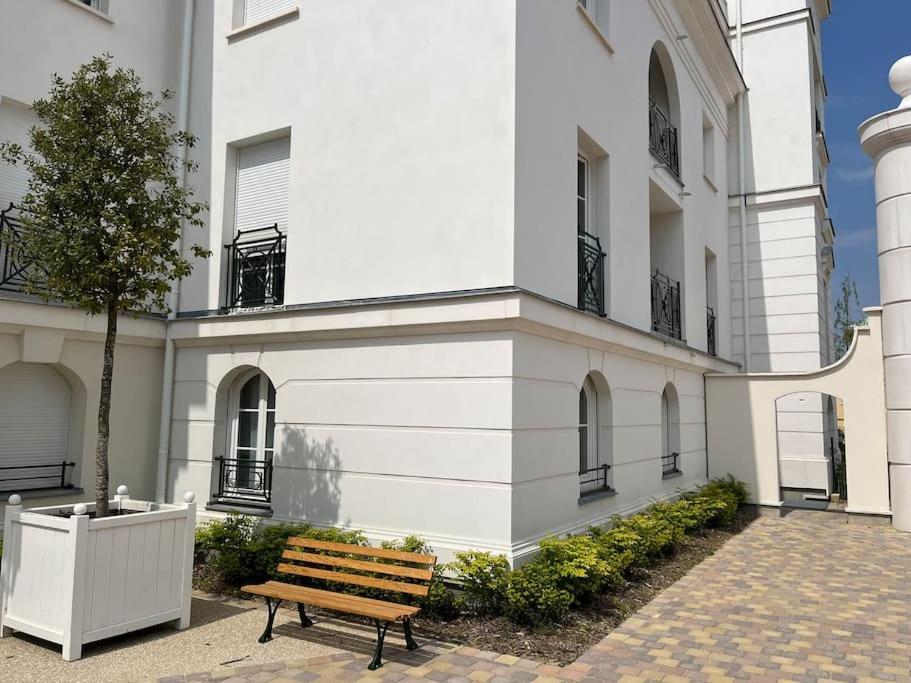 Superbe Appartement Tres Confortable Serris Ngoại thất bức ảnh